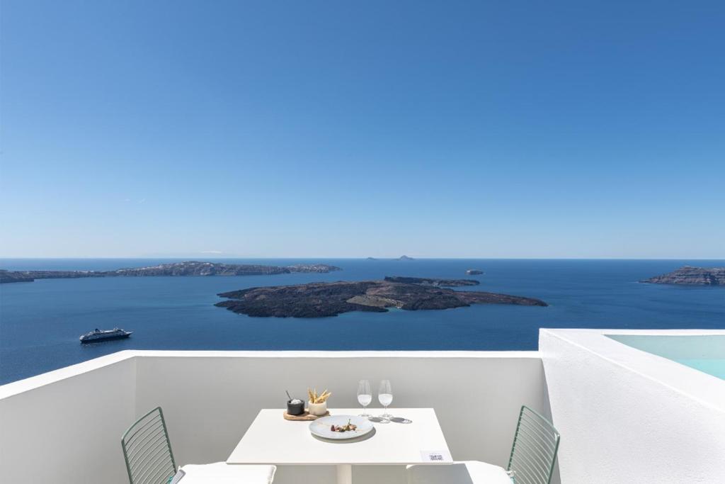 Akra Suites & Spa