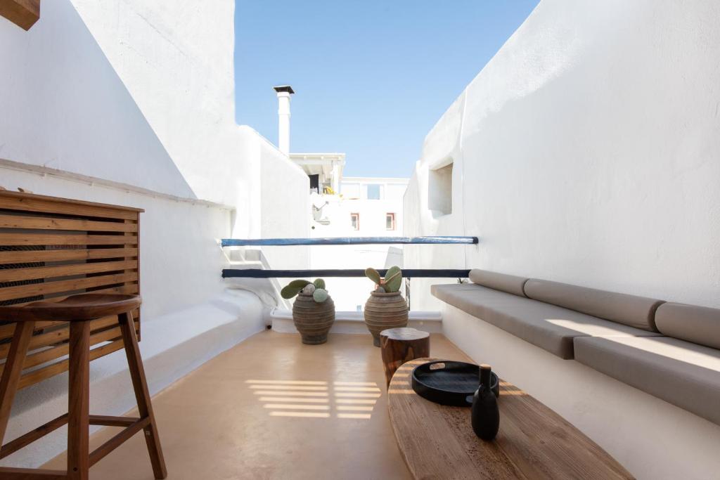 Silvernoses Little Venice, Mykonos Town