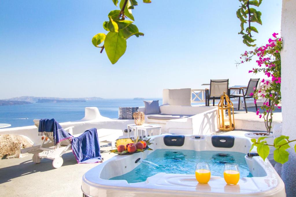 Alexander's Suites