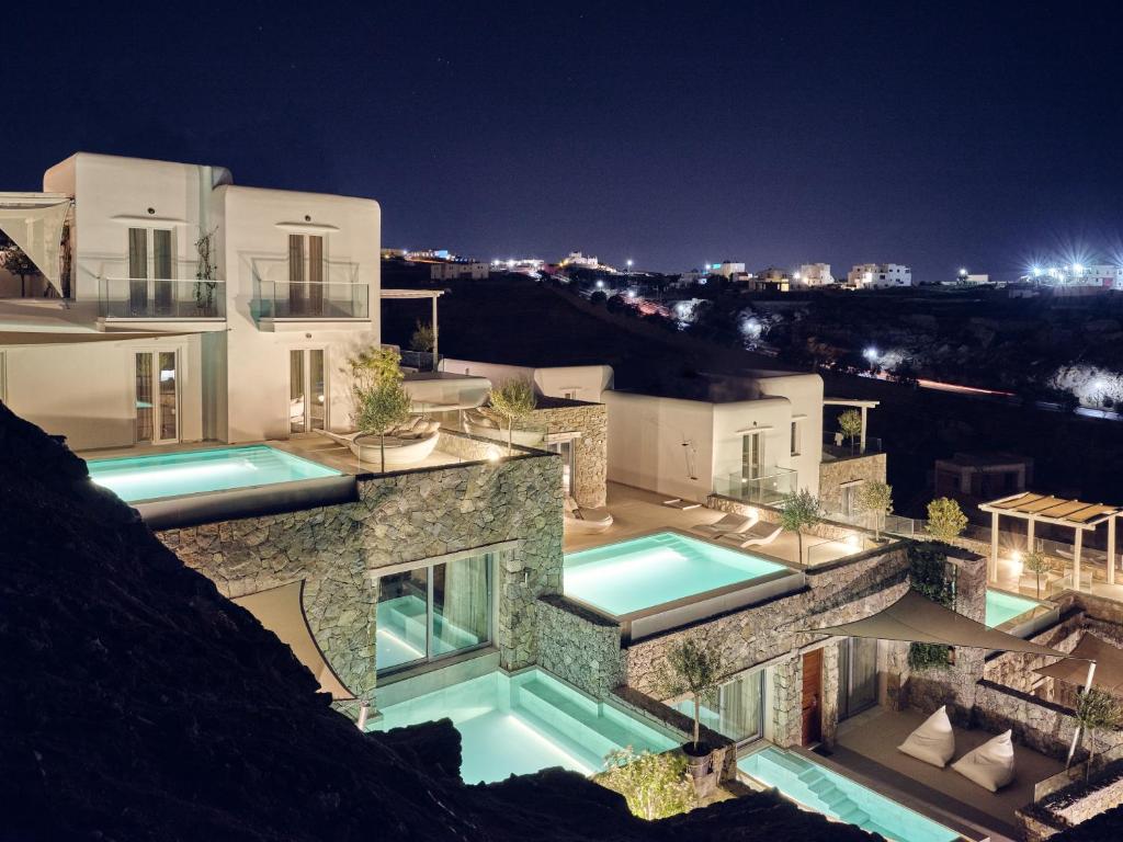 Arcs Suites & Residences
