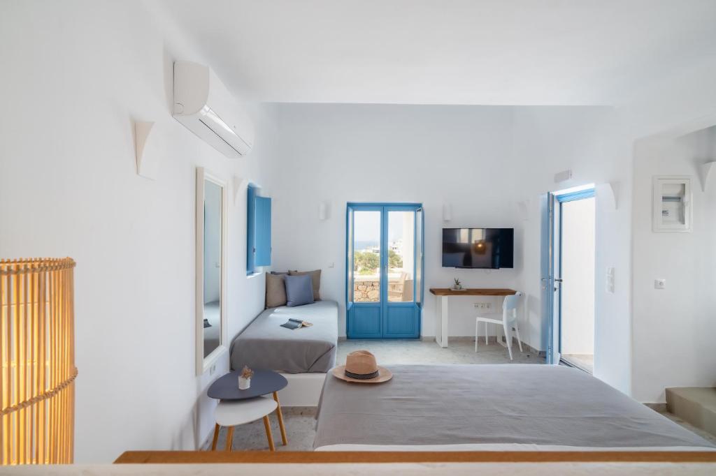 Camvillia Donoussa Village Suites