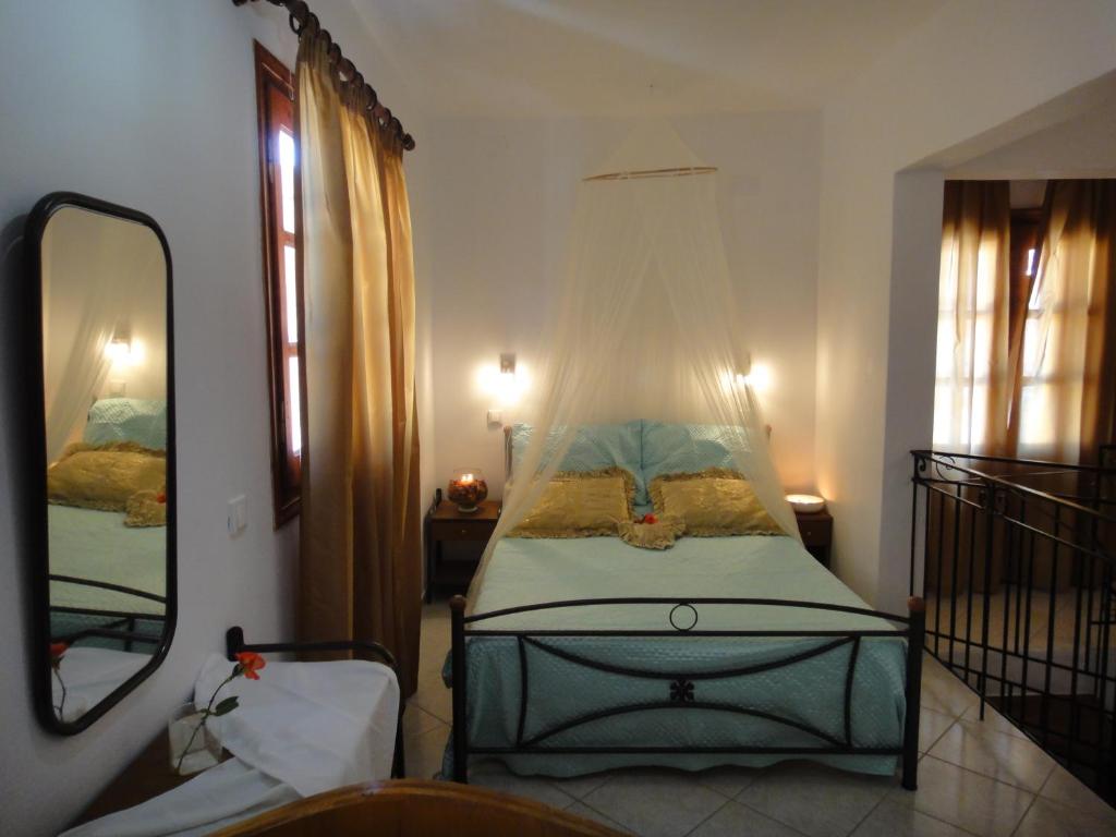 Captain's Suites