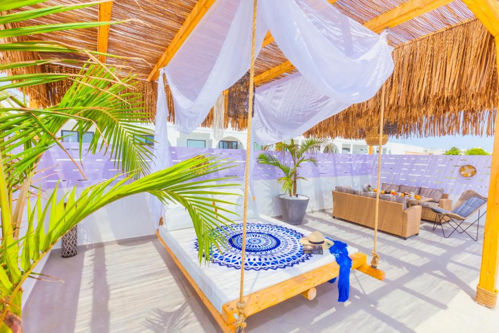 City Compass Luxury Villa