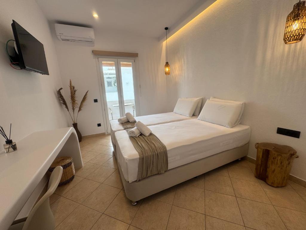 Eleni's Rooms