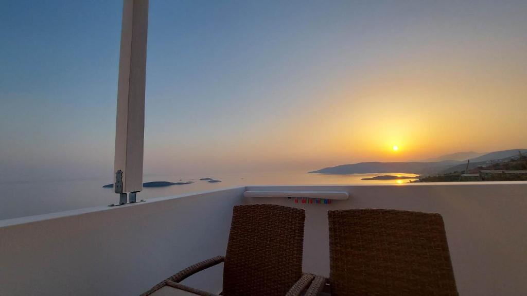 Eolia luxury houses Andros
