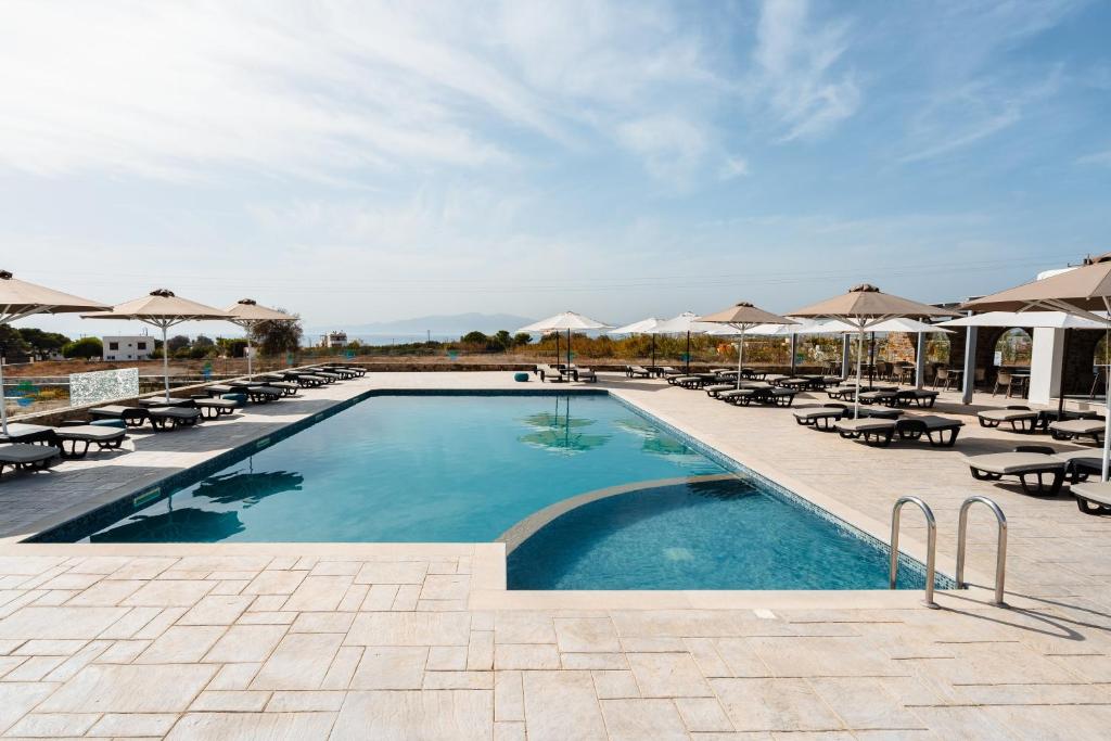 Evripus Suites