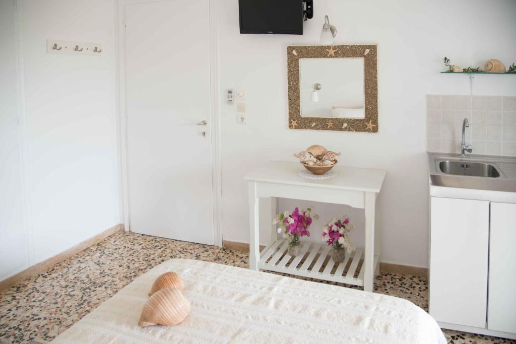 Flora & Agelos Studios
