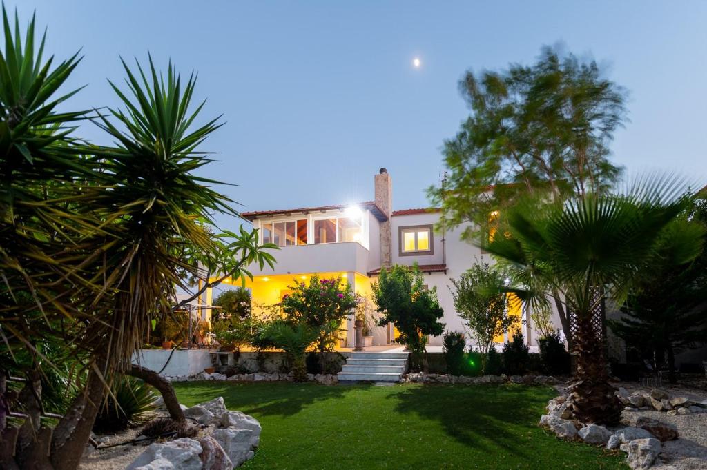 Nicole's garden villa
