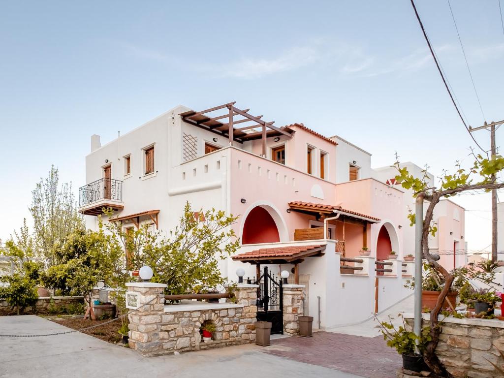 Cozy & peaceful apartment in Chalki