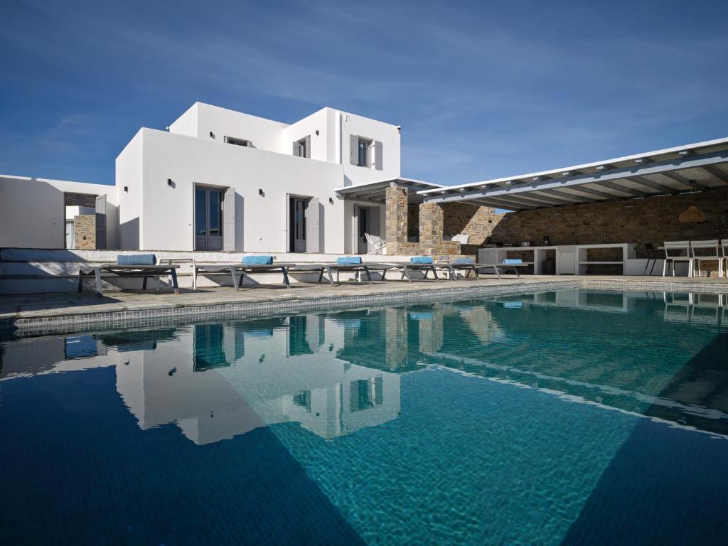 IOKASTI LUXURY VILA with private pool & sea views-12 guests