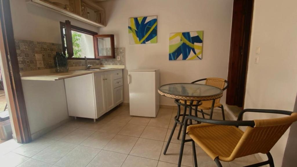 Isola Studio 2