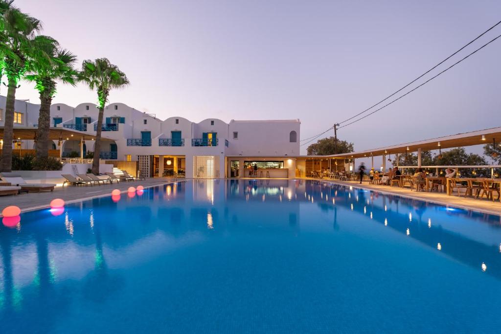 Kamari Beach Hotel