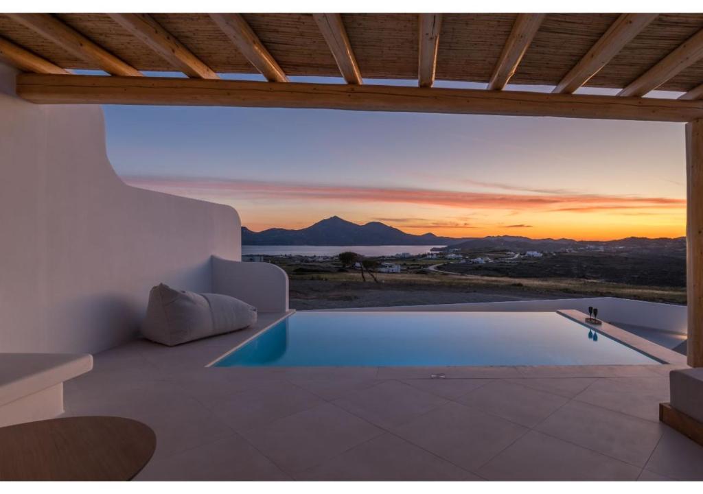 Leuki Villa Milos