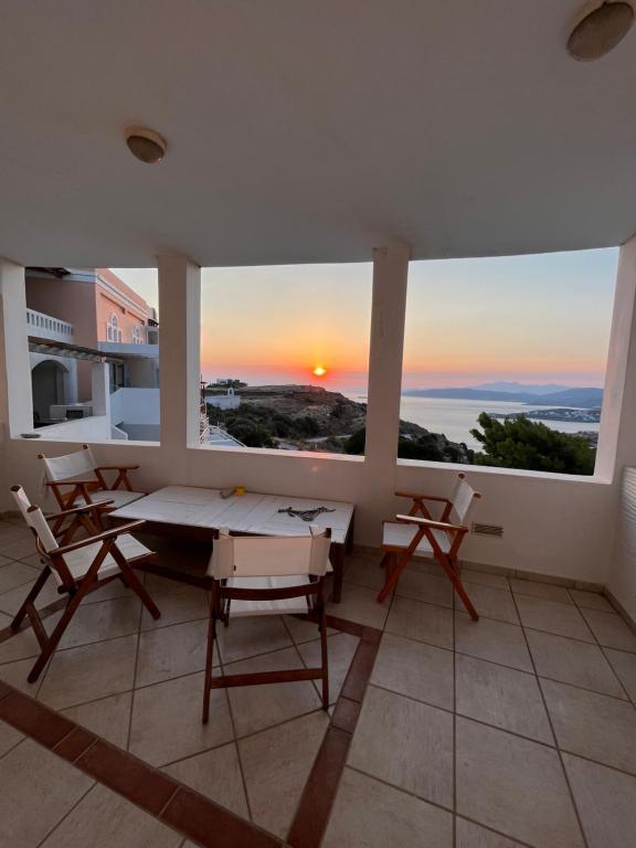 Lime Maisonnette with amazing sunset view