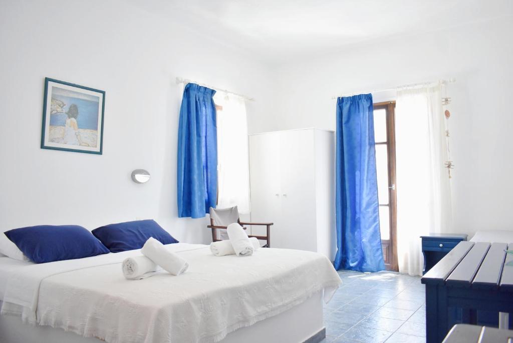Martinos Studios, Merihas port