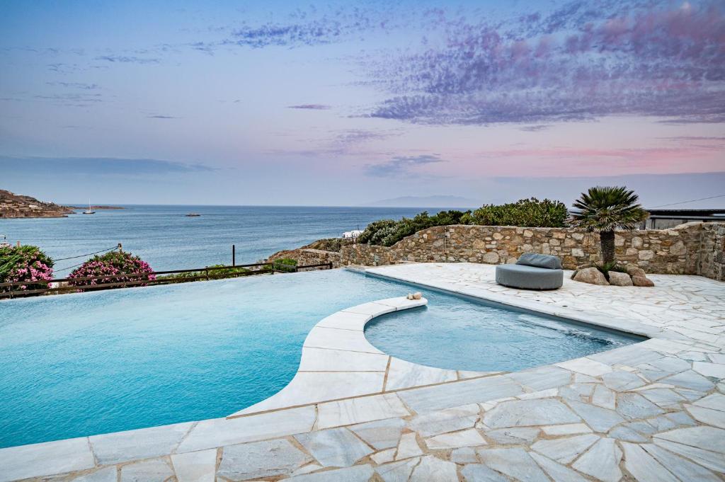 Melangio Villa Private Pool & Sunrise Views - 2024 Renovation