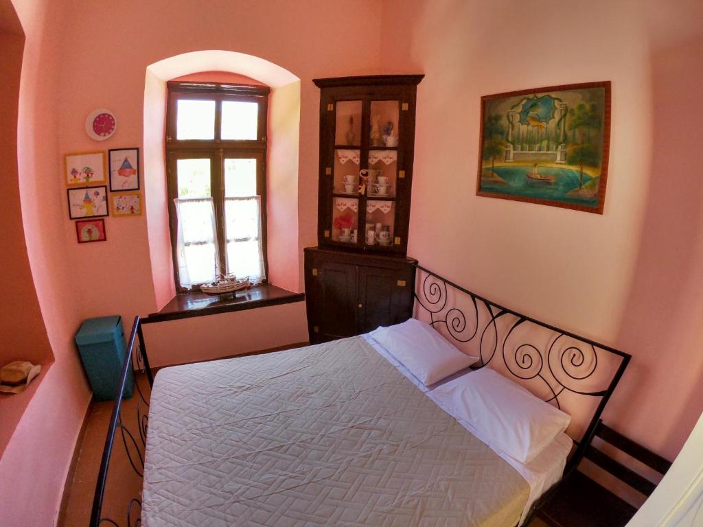 Moschos Mansion