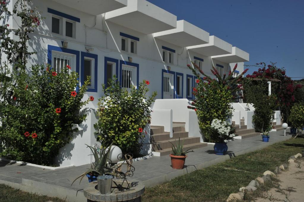 Nefeli Apartments