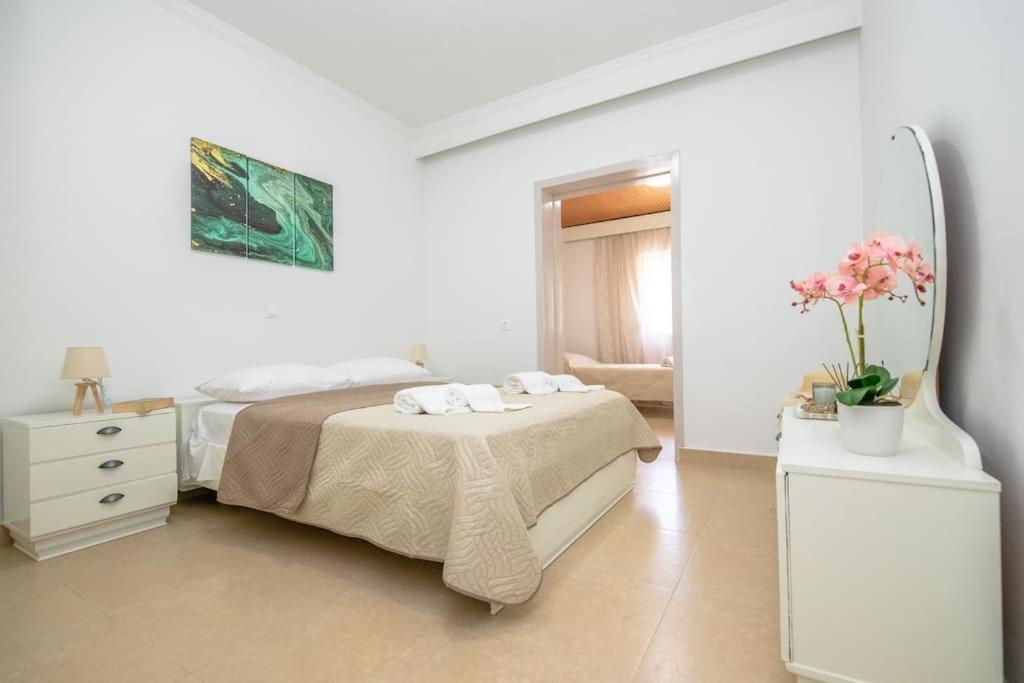 Ntina's Apartment