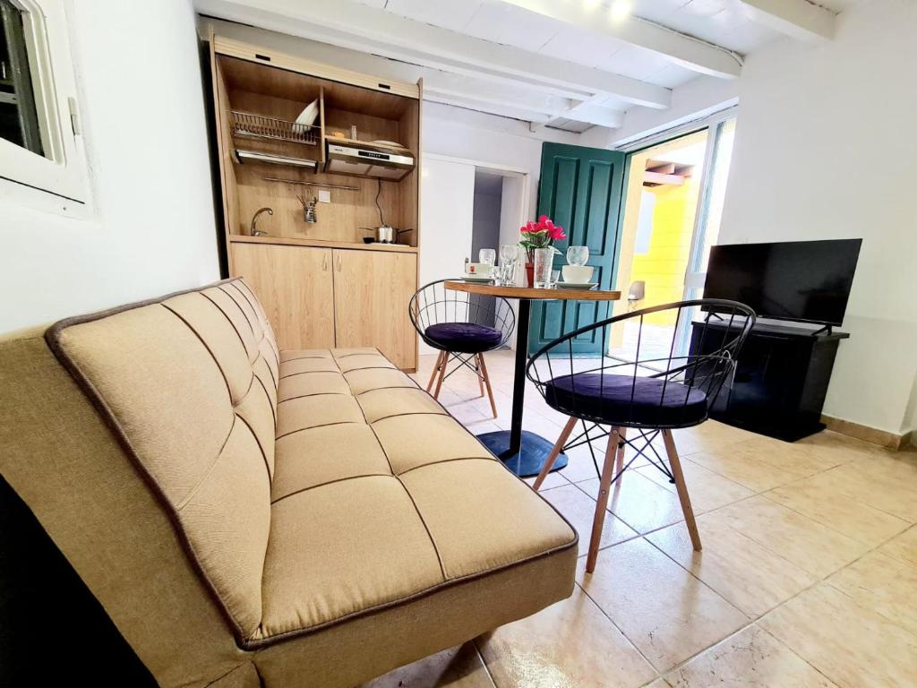 The 4th Old Town Suites