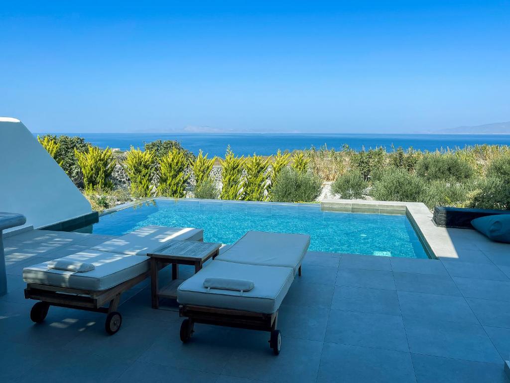 Saint John Oia-Exclusive Private Heated Pool Villas