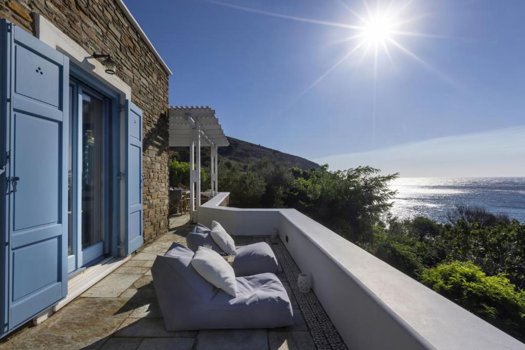 Seaside luxury villa