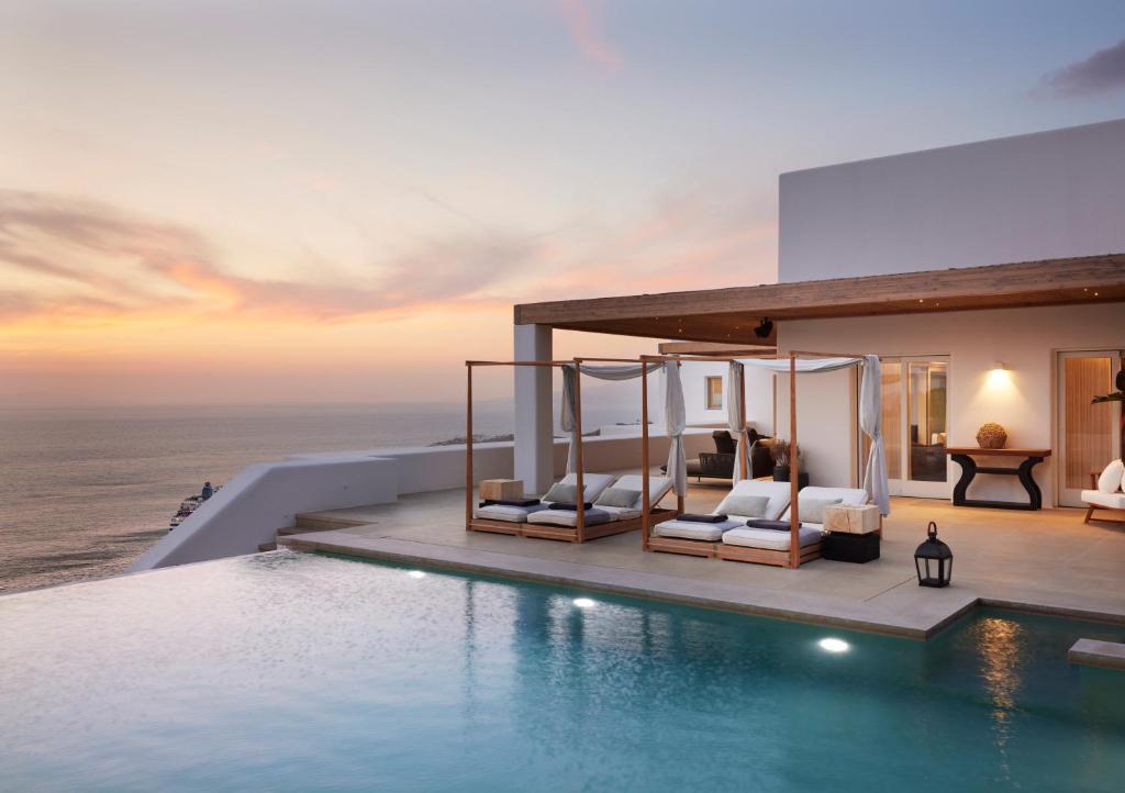 Silver Breeze Villa