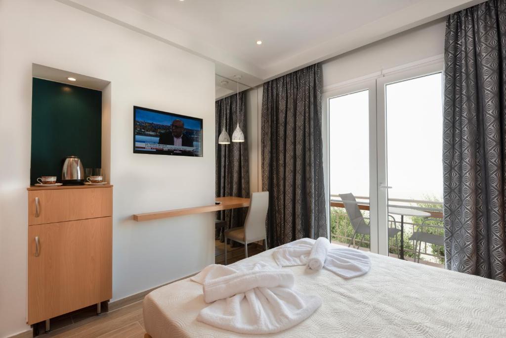 Sonia Hotel & Suites