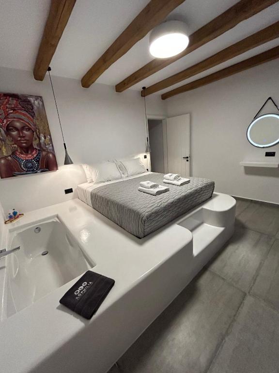 SOPHILIA SUITES