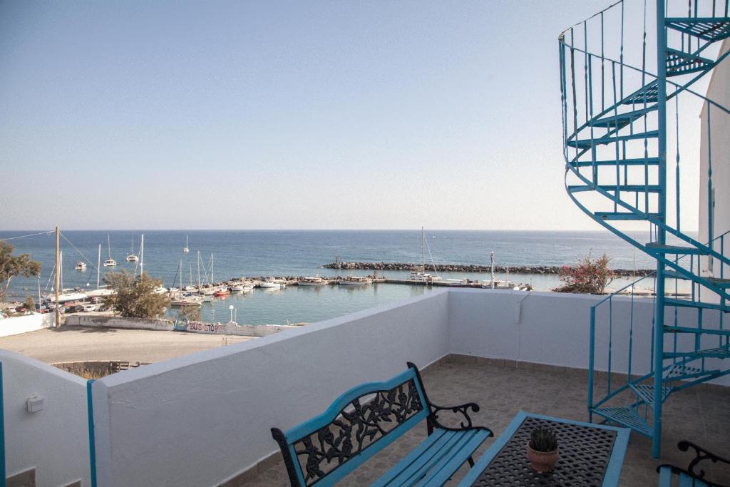 Stella's place, Vlichada
