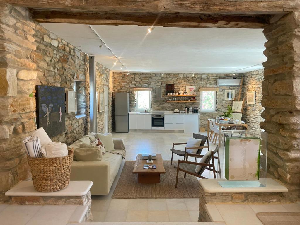 The Artists House - Atelier Suite
