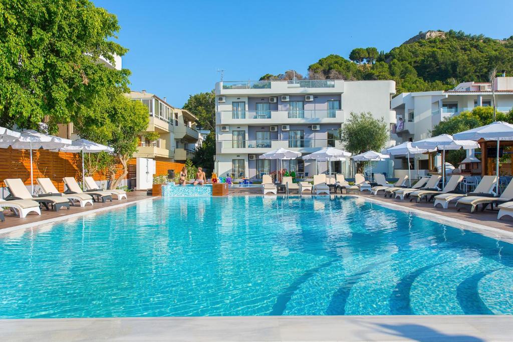 Sunny Days Hotel