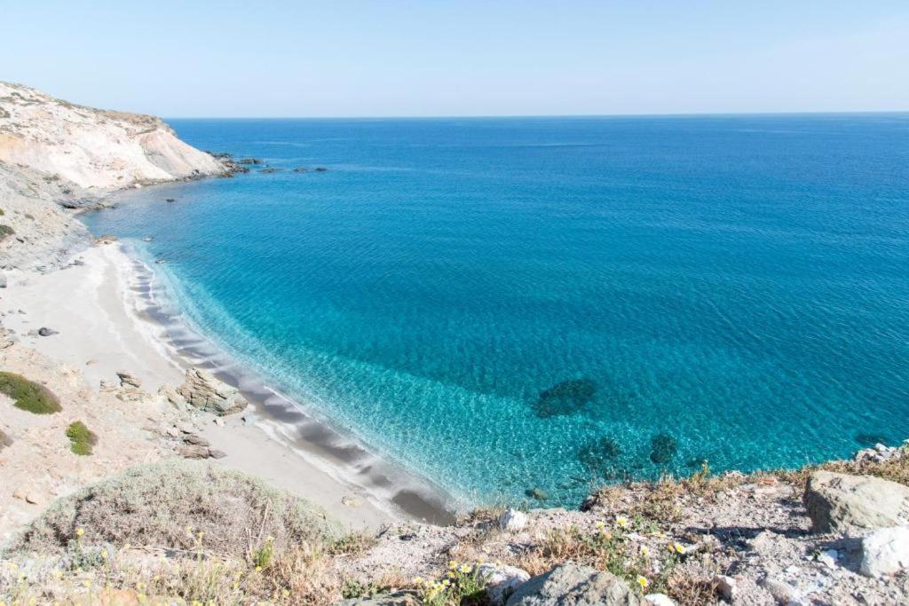 Thalassopetra in Agia Kyriaki