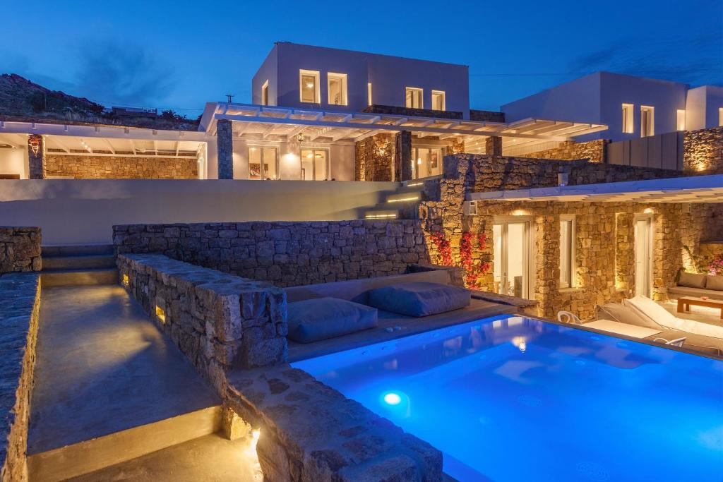The Mykonist Executive Villa Elia Beach