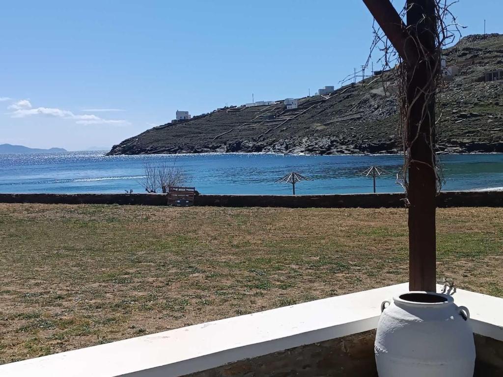 Simousi Beach House