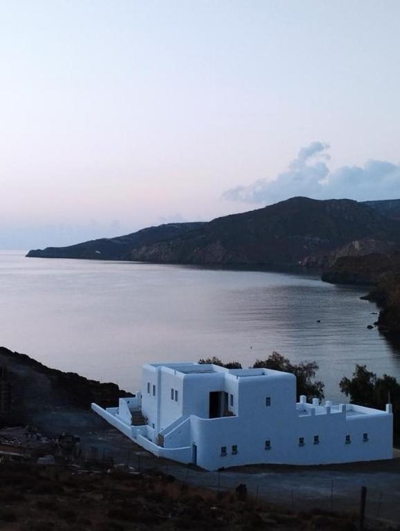 Το Κυμα .