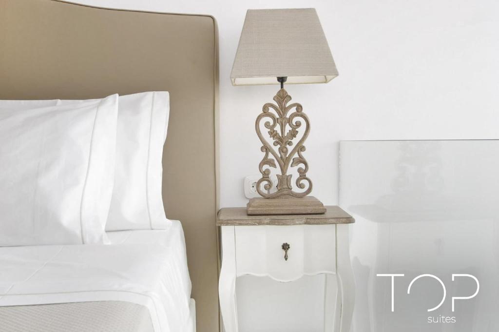 TOP SUITES