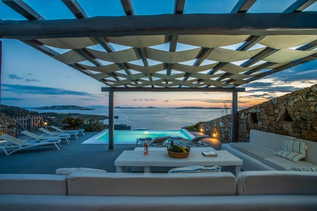 Villa Alitis by Mykonos Rocks