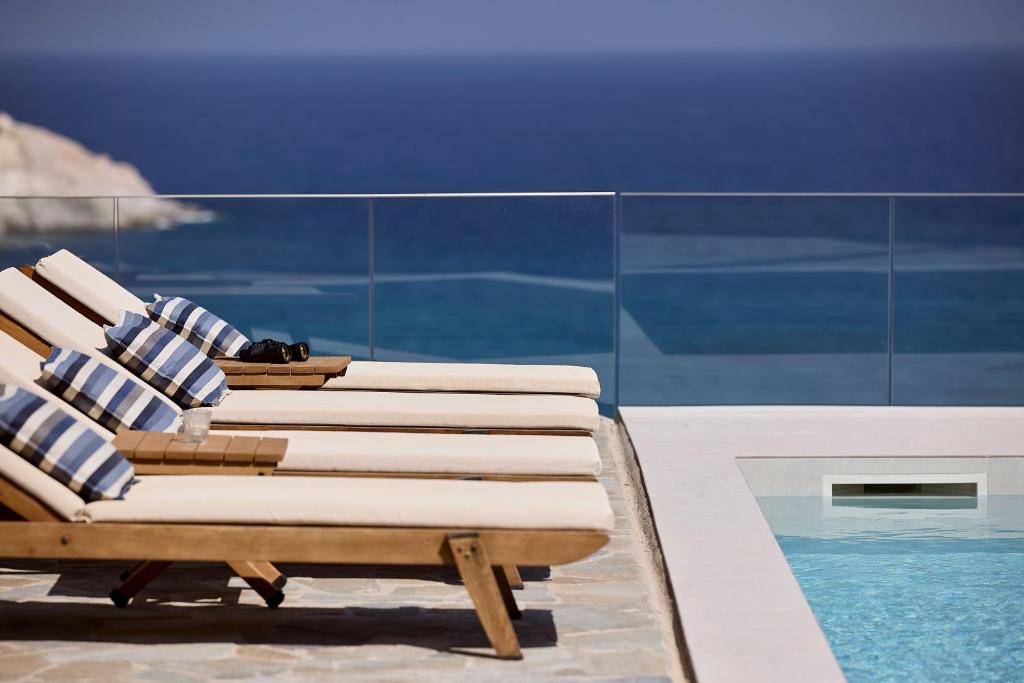 Villa Imperial Milos