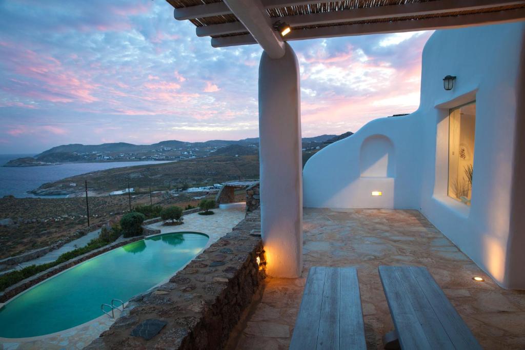 3 Bedroom Cycladic Villa Lia