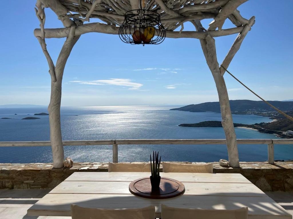 Villa with magnificent view